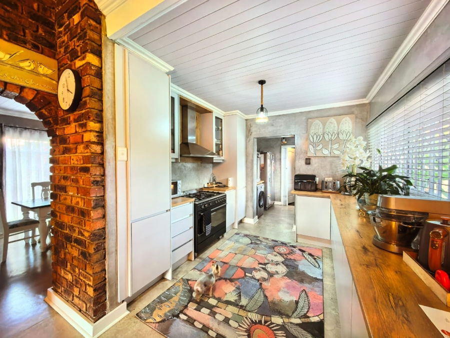 5 Bedroom Property for Sale in Vaalpark Free State